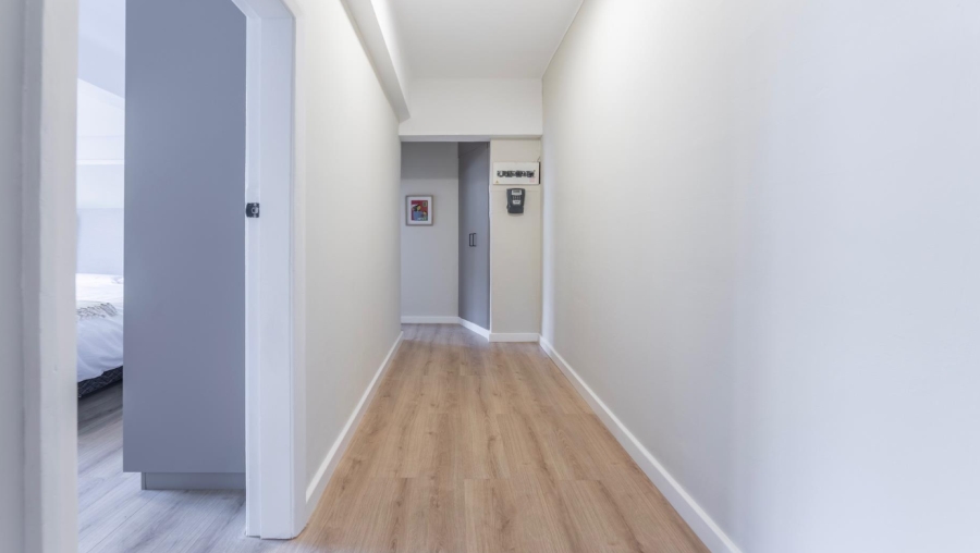 To Let 2 Bedroom Property for Rent in Sea Point Western Cape